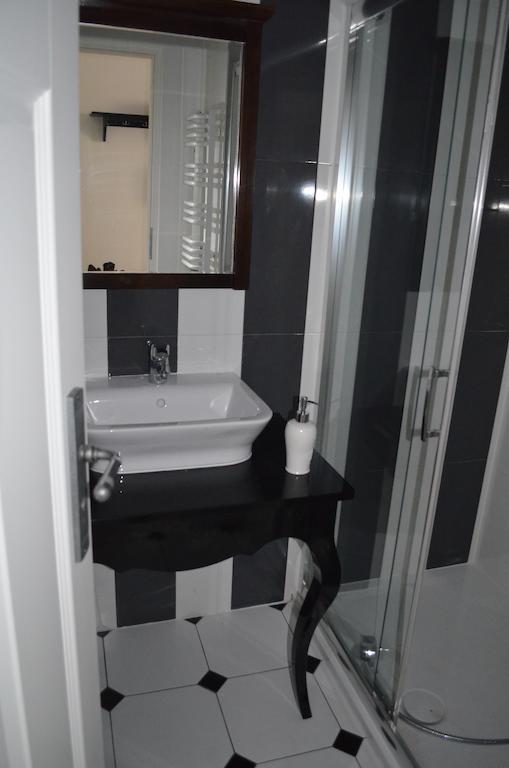 Apartament Orchidea Centrum ワルシャワ 部屋 写真